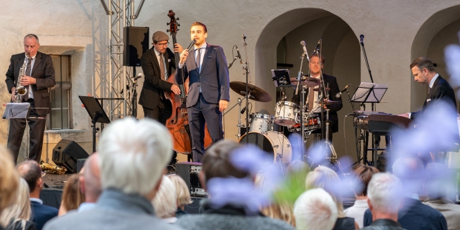 Jack Marsina & Flo's Jazz Casino