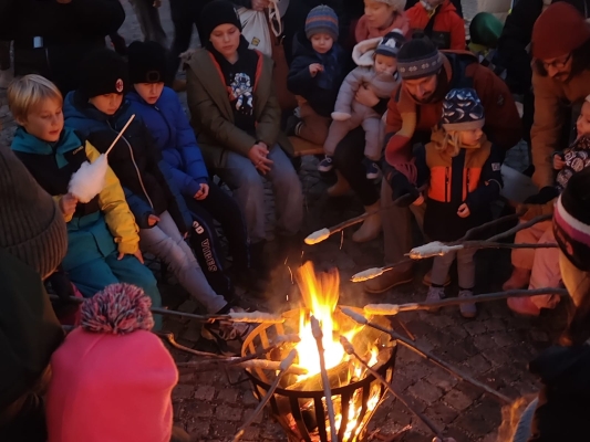 Lagerfeuer mit den Haller Pfadfindern