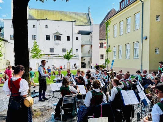Picknickkonzert der Speckbacher Stadtmusik Hall