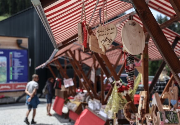 Zirbenmarkt am Glungezer