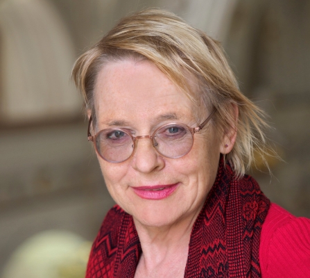 Elisabeth Melkonyan in der Haller Jesuitenkirche