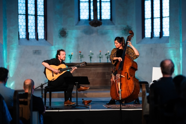 Duo Elún grün by Luna Orellana