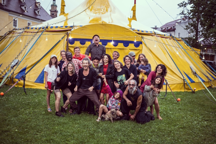 CIRCO INZIR ★ PANIKO