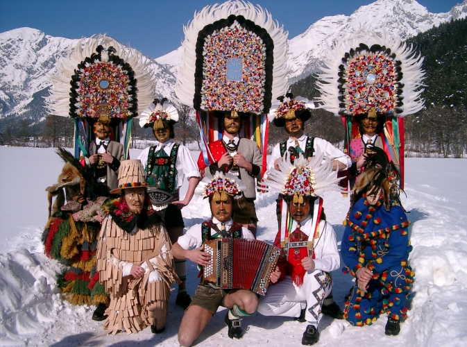 Faschingsdienstag Bäreneingraben in Mils