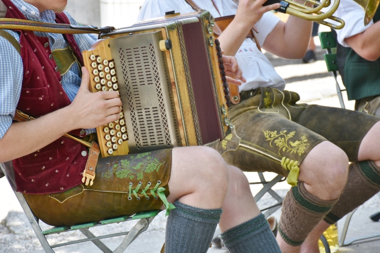 "Open Air Konzert" -  Gitarre, Akkordeon und Steirische