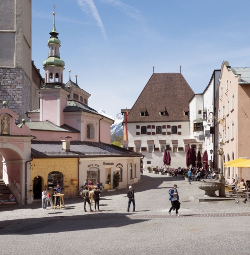 Oberer Stadtplatz, Blick auf das Rathaus Tag des Denkmals - Stadtarchäologie Hall