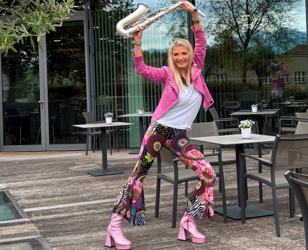 Maria Kofler mit "sax 'n' more" sorgt mit Ihrem Special "sax 'n' more meets ABBA für Stimmung" sax 'n' more' meets ABBA